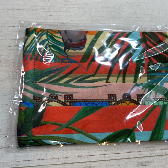 Johnny Was Silk Charmeuse Multi Color Print Face Mask - Picture 2 of 4